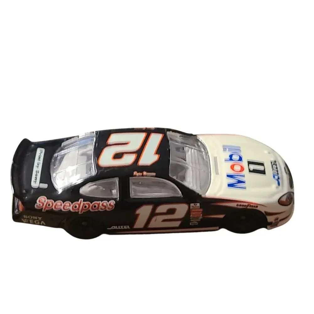 Hot Wheels 1999 Toy Car NASCAR Mobil 1 - #12 Ryan Newman
